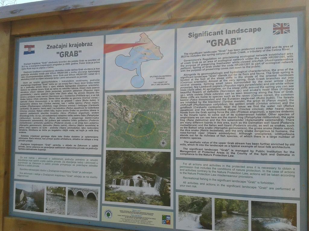 Trilj Apartman Jurika Bagian luar foto